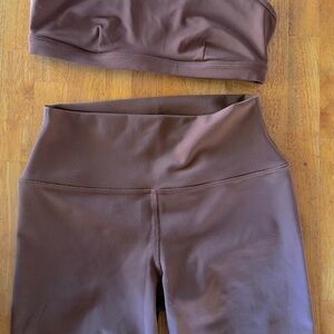 ALO Yoga Tan Activewear Set 7”